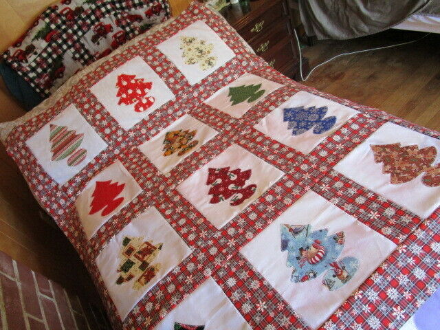 New Pretty Appliqued   Christmas Tree  Quilt Top
