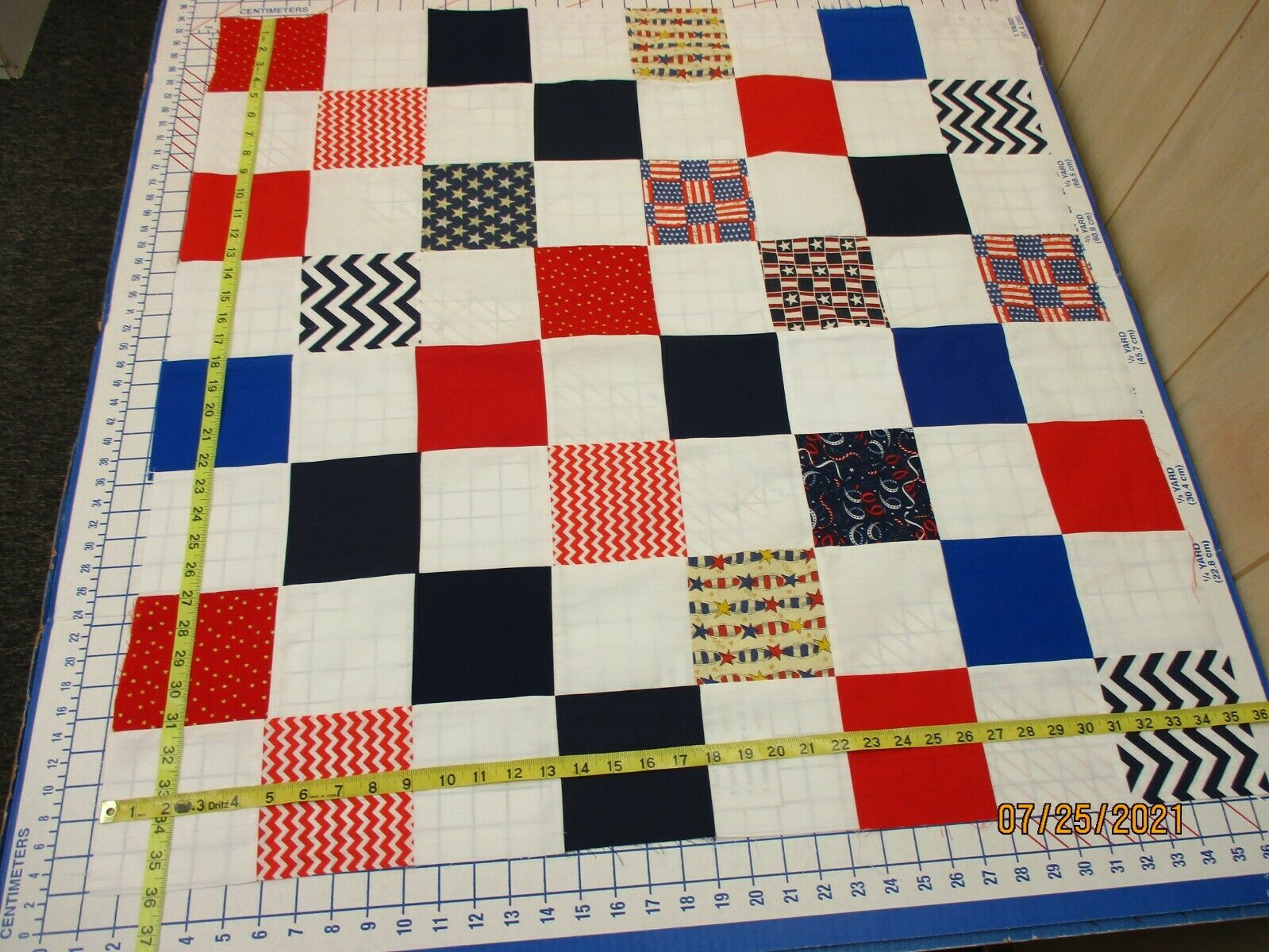 Handmade Unfinished Quilt Top Scrappy Patriotic & White  approx.35x36 (485a)